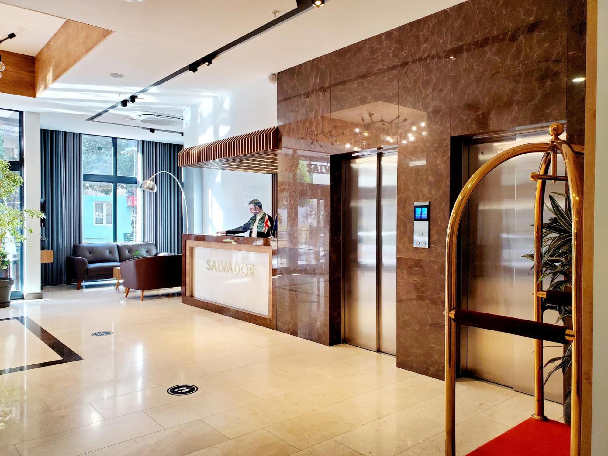 Hotel Salvador Batumi Eksteriør bilde